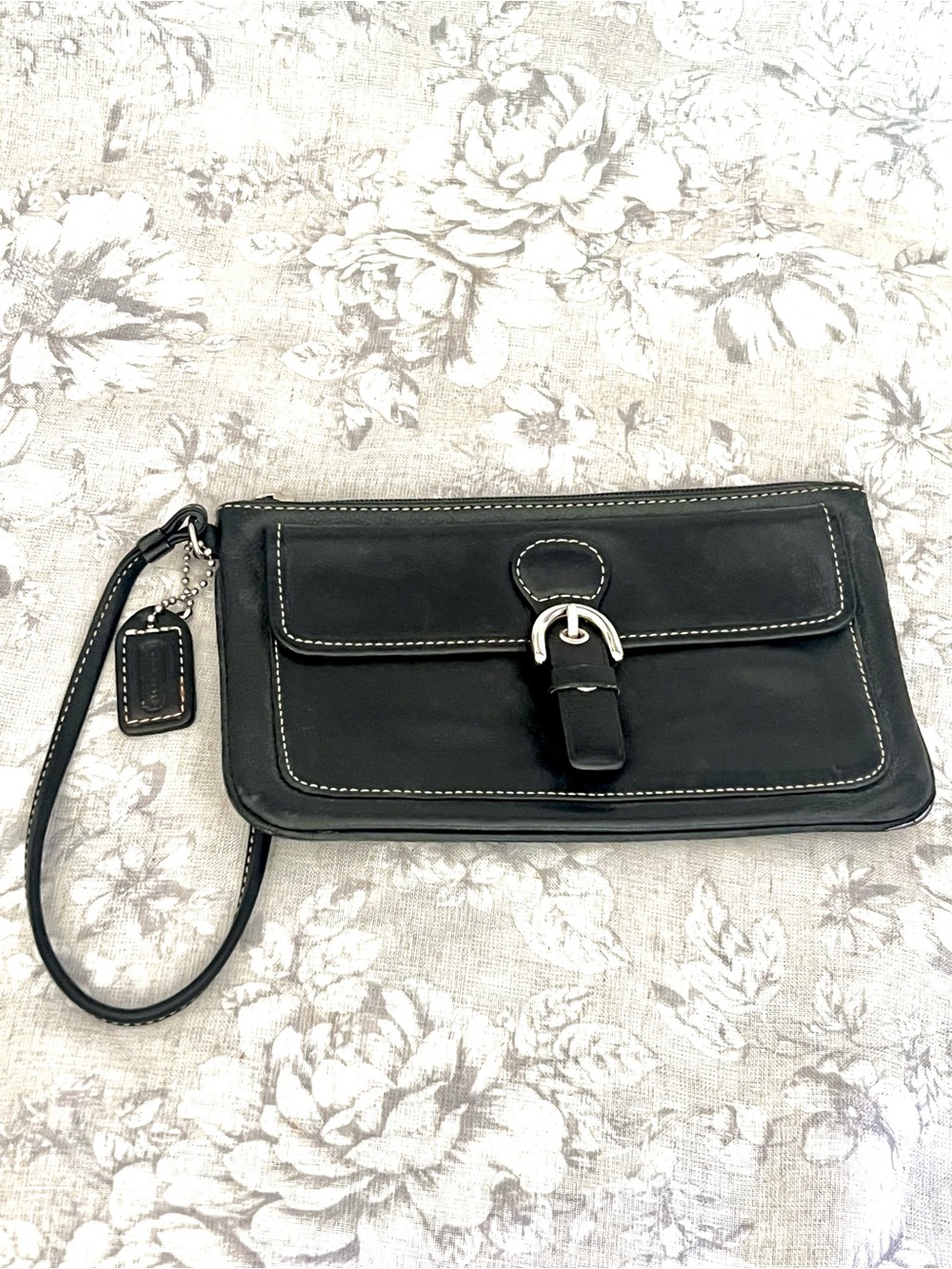 🖤 Vintage Coach Soho Leather Buckle Wristlet Pouch🔥Vintage / Y2K Style 🔥